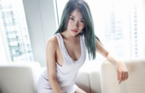 局长含着她的花蒂啃咬高潮h_BD韩语视频大全