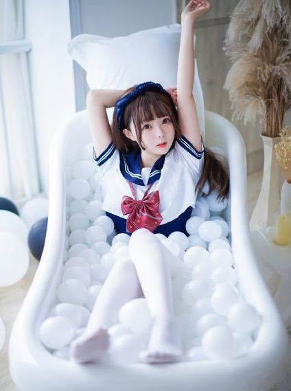 美女视频黄的免费视频网页_DVD国语在线观看